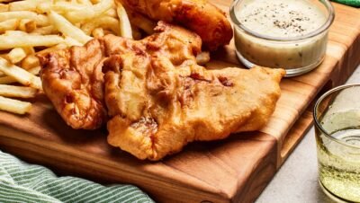 A Tradição Centenária que Tornou o Peixe Frito um Clássico das Sextas-feiras