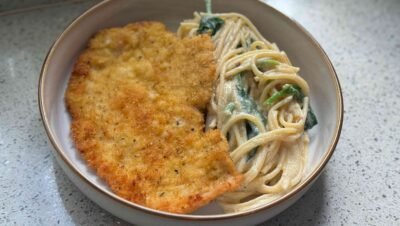 O Molho de Macarrão Sem Cozimento que Não Consigo Parar de Fazer em 5 Minutos