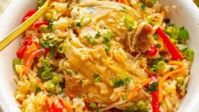 Frango com Gengibre e Arroz em Uma Panela