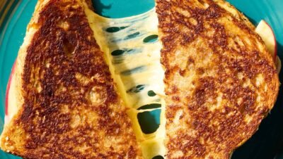 Sanduíches de Queijo Grelhado com Cinco Especiarias
