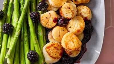 Scalopes Grelhados com Gastrique de Amora