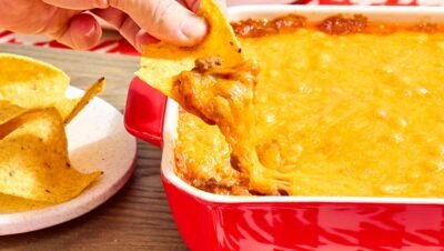 O Molho de Chili com 3 Ingredientes do Nosso Editor Fica Pronto em 5 Minutos e Desaparece em 20